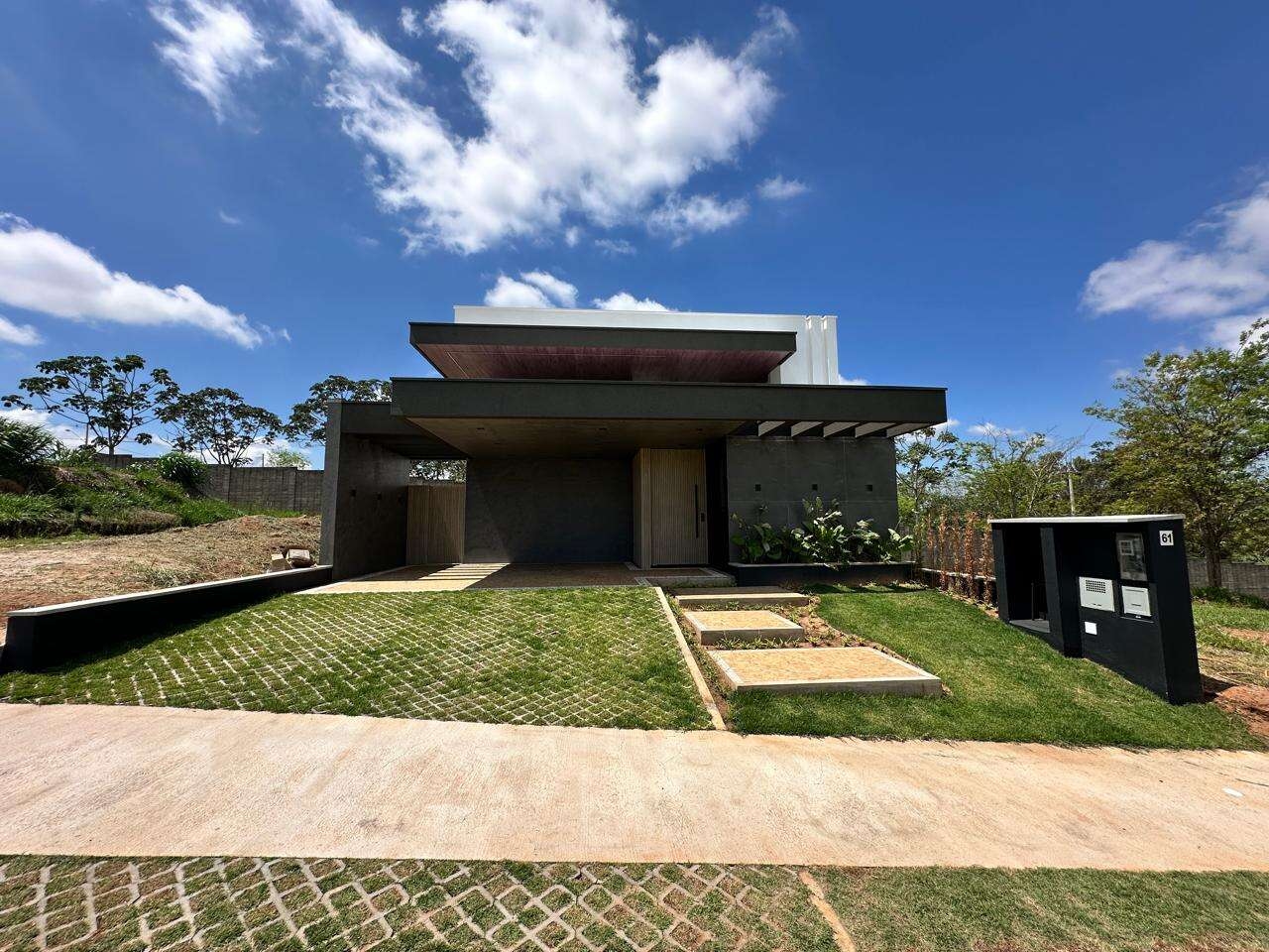 Casa para Comprar em Marília no bairro SILENZIO ESMERALDA Casa para Comprar em Marília no bairro SILENZIO ESMERALDA
