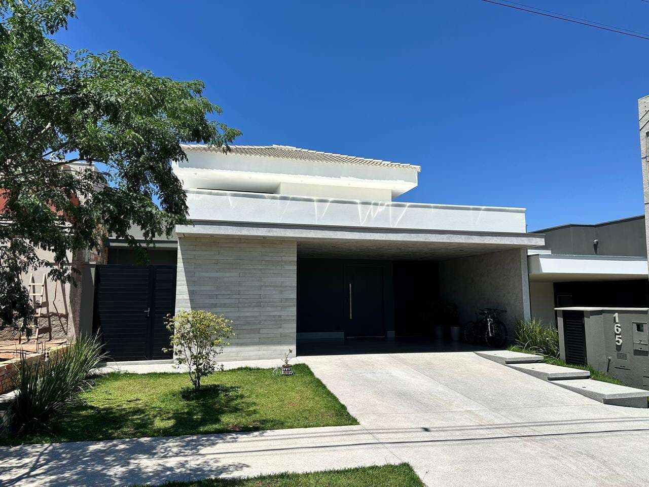 Casa para Comprar em Marília no bairro Vilage Damha